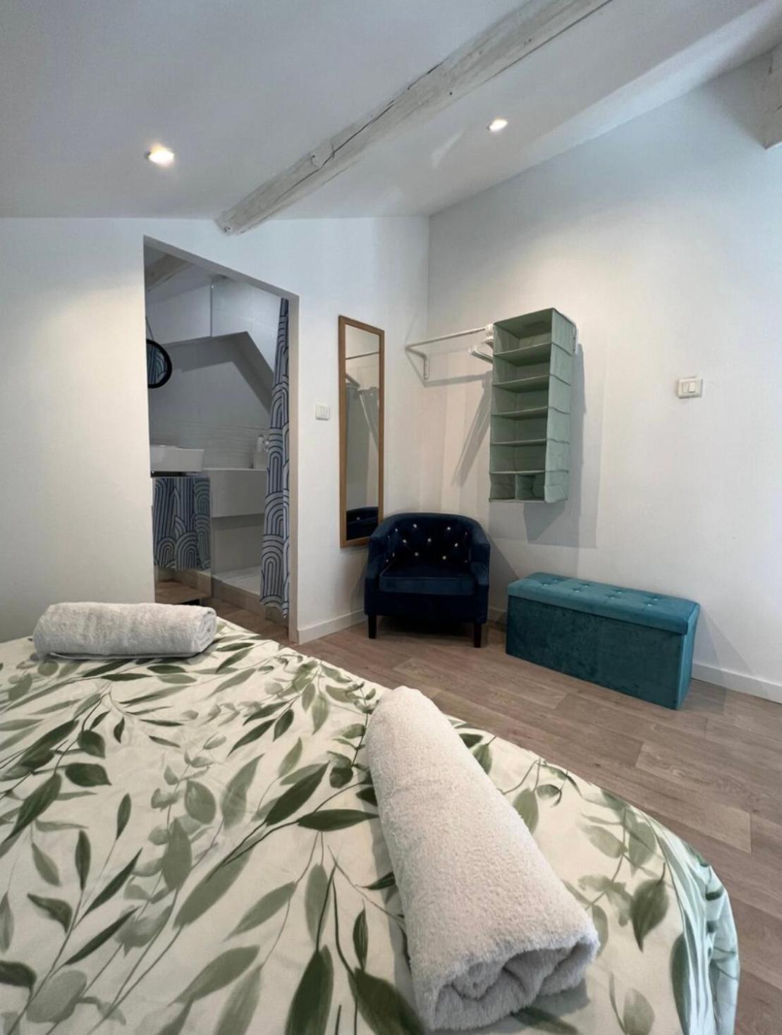 Duplex A 2 Pas De La Vielle Ville D Avignon Bagian luar foto